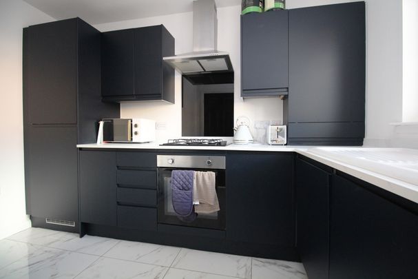 Broomfield Crescent, Barmulloch, Glasgow - Photo 1