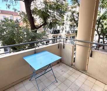 CANNES PRADO F1 DE 34 m² +TERRASSE - Photo 2