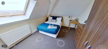 4 bedroom flat to rent - Photo 2