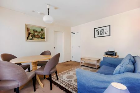 5 Bed 3 Bath, 7 - Photo 4
