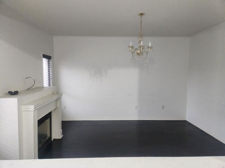 For Lease - 7103 Benjamin Court, Mississauga, Ontario - Photo 2