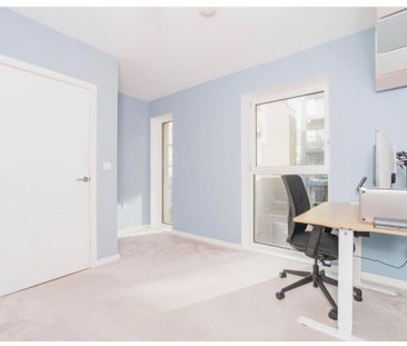 4 Bed Maisonette, Castle Street, E13 - Photo 2