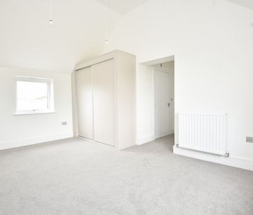 8 Swinsty Close, Harrogate, HG3 2FL - Photo 2
