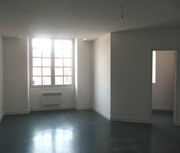 Location Appartement 2 pièces 55m² - Photo 2