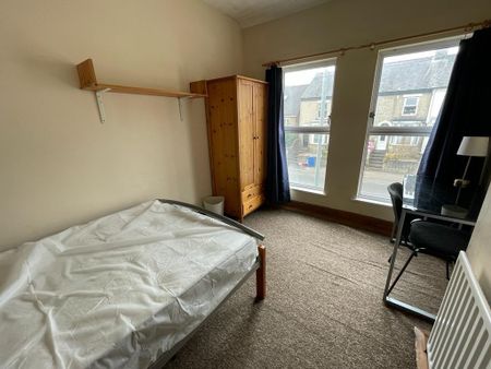 5 bedroom terraced house to rent - Photo 4