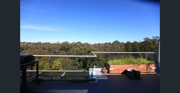 Comfortable Penthouse - Photo 1