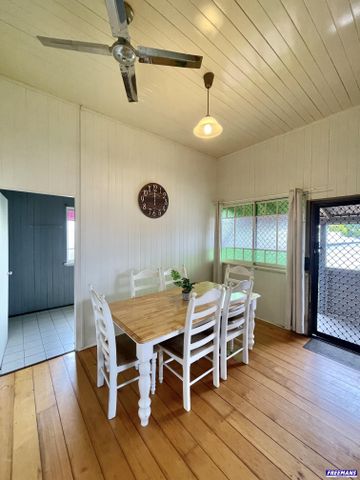 CHARACTER HOME SHORT WALK TO TOWN - Photo 4