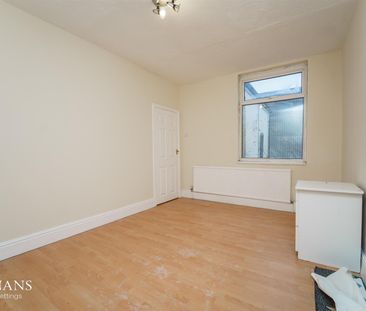 Swinton Hall Road, Swinton, Manchester - Photo 6