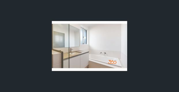 4x2 Modern Masterpiece – Stylish Comfort & Spacious Living Await! - Photo 1