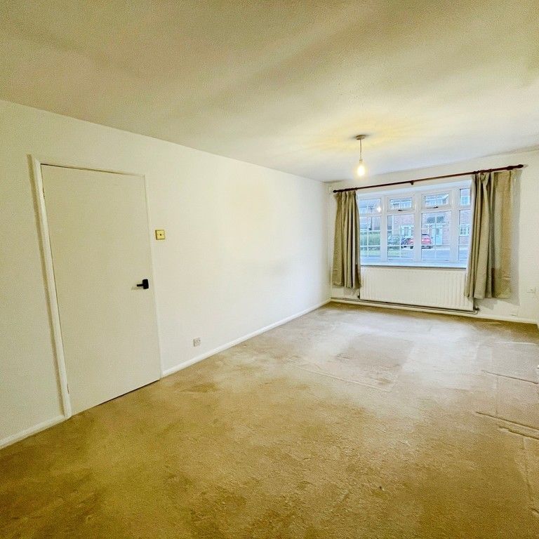 2 bedroom Detached Bungalow to let - Photo 1