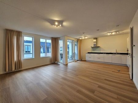 Te huur: Appartement E.E. van der Laanstraat 36 in Rijnsburg - Photo 4