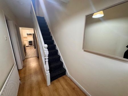 26 Ava Drive, Belfast, BT7 3DW - Photo 3