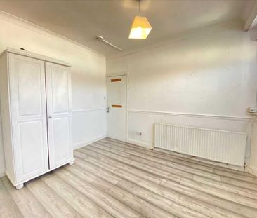 House share to rent - Photo 3