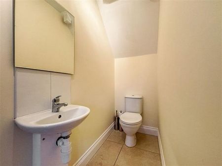 3 bedroom detached house to rent - Photo 3