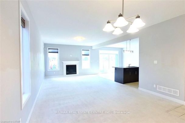 For Lease - 1560 Finley Crescent, London North, Ontario - Photo 1
