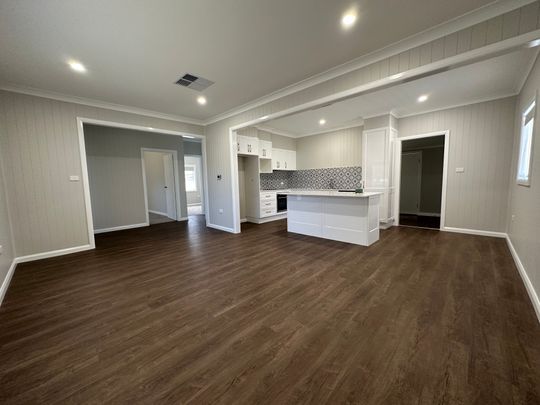 Ray White Forbes 02 68511411 - Photo 1