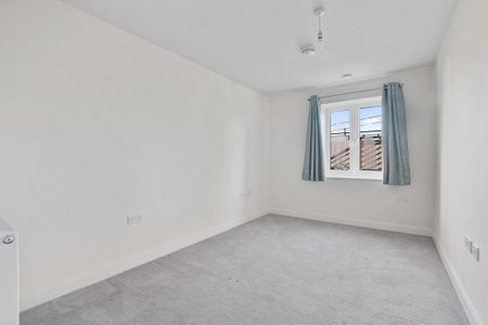 1 bedroom retirement property to rent - Photo 4