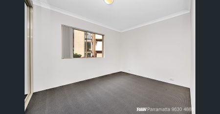BRIGHT & SPACIOUS 2 BEDROOM UNIT - Photo 4