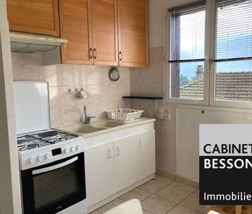 Location Appartement 2 pièces 30m² ST NAZAIRE LES EYMES 38330 - Photo 3
