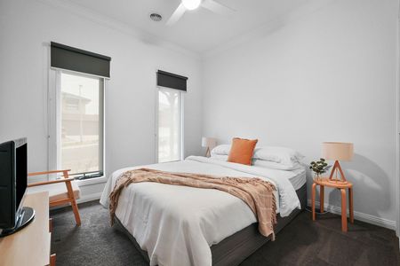 Welcome Home to Connor St– Where Quality Meets Convenience - Photo 4