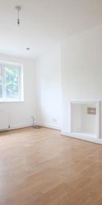 2 bedroom maisonette to rent - Photo 4