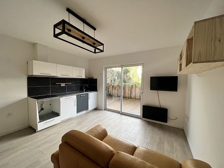 Appartement en duplex avec terrasse à Lanester - Photo 3
