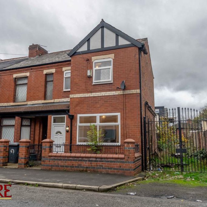 1 bedroom in a house share to rent - Photo 1
