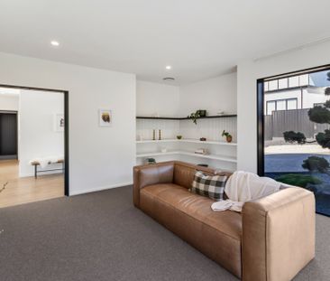 Luxurious Living - Photo 3