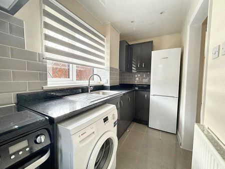 3 bedroom house to rent - Photo 2