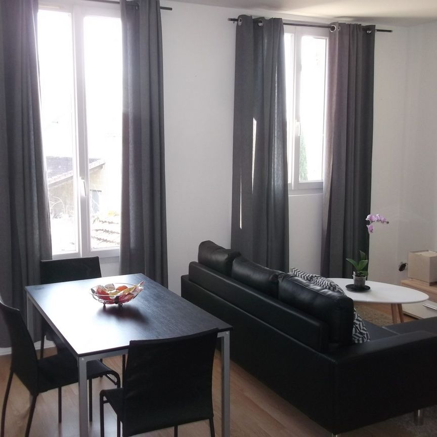 Location Appartement 2 pièces 48m² LIBOURNE 33500 - Photo 1