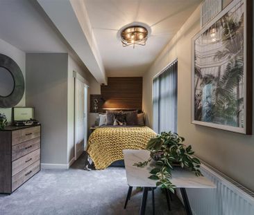 1 bedroom in a house share to rent - Photo 4