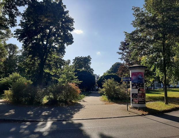 Altbau-Beletage in Gründerzeit-Stadtvilla mit Sonnenscheingarantie! Frisch renoviert!! - Foto 1