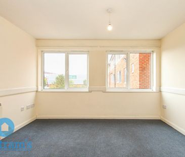 2 bed Apartment for Rent - Photo 4