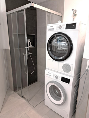 moderne Wohnung mit Balkon an ruhiger Lage mit top Ausbaustandard - Photo 1