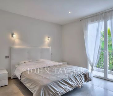 Maison à louer Mougins, Cote d'Azur, France7 500 EUR / Mois - Photo 2