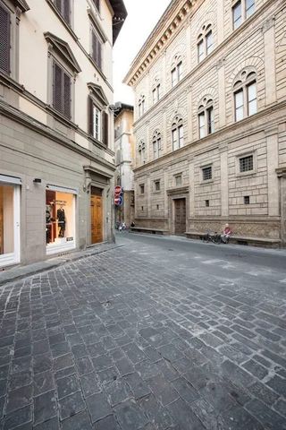 Via della Vigna Nuova, Florence, Tuscany 50123 - Photo 4