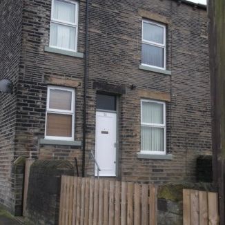 3 Bed - Fieldhead Street, Bradford, Bd7 - Photo 1