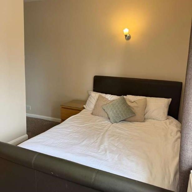 Middleton Boulevard: Bedroom Student (jubilee), NG8 - Photo 1