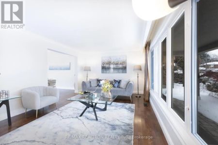 4 SILVERGROVE ROAD - Photo 2