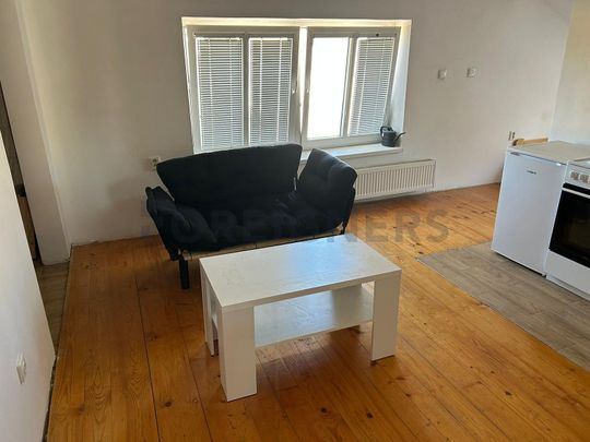 Apartment for rent, 2+kk - 1 bedroom, 60m - Photo 1