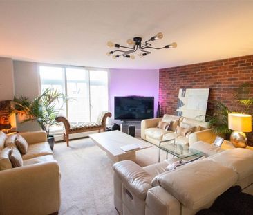 2 Bedroom Apartment - Second Floor - Photo 1