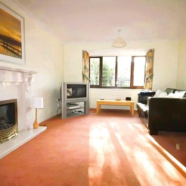 6 bedroom detached house to rent - Photo 1