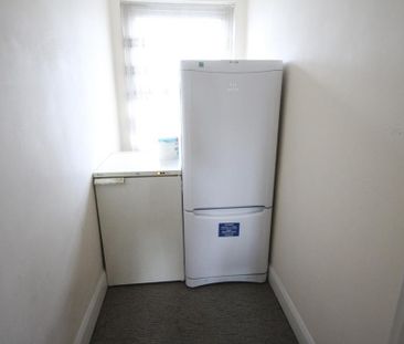 1 bedroom house of multiple occupation to rent - Photo 4