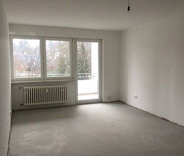 WBS! Geräumige 4-Zimmer-Wohnung mit Balkon! - Foto 4