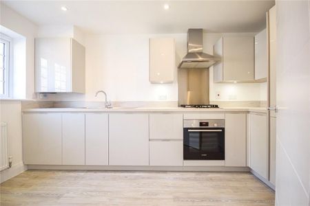 2 bedroom semi-detached house to rent - Photo 4