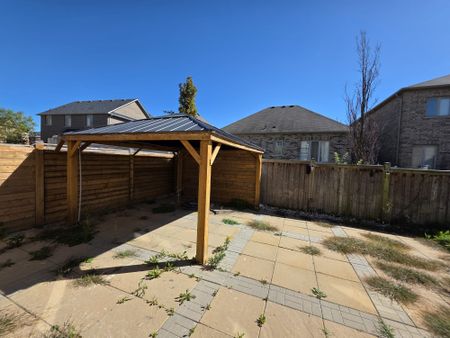 For Lease - 152 Mcknight Avenue, Hamilton, Ontario - Photo 3