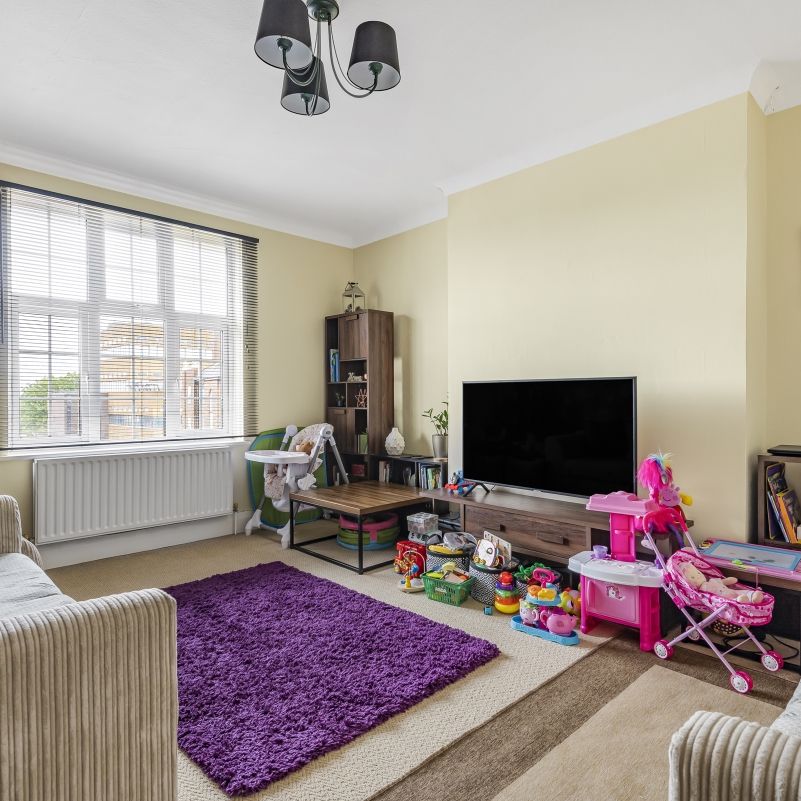 Birkenhead Avenue, Kingston Upon Thames, Surrey, KT2 - Photo 1