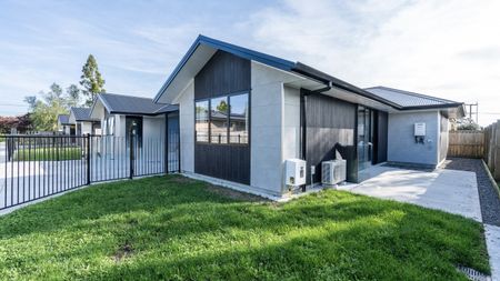 Spacious 3-Bedroom Unit Available in Chartwell, Hamilton. - Photo 2