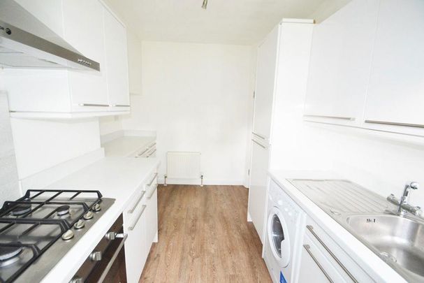 2 bedroom maisonette to rent - Photo 1