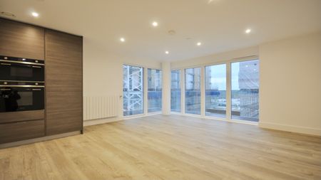 Pegler Square, Kidbrooke Village, London, SE3 9GW - Photo 3